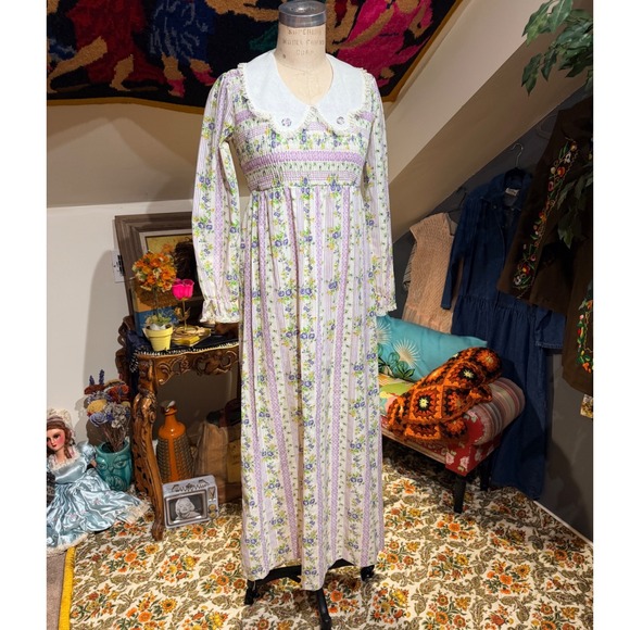 Dresses & Skirts - Vintage 1970s Floral Maxi Dress Smocked Bodice Prairie Cottagecore - S